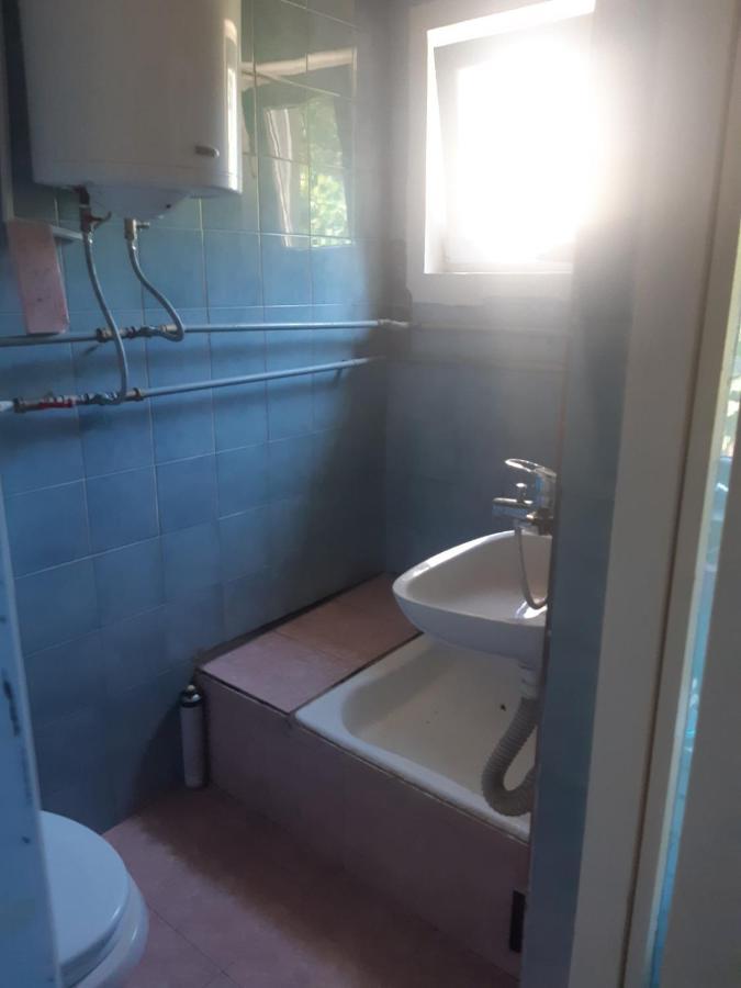 Apartman Novi Sad - Apartment Novi Sad Sremska Kamenica Esterno foto