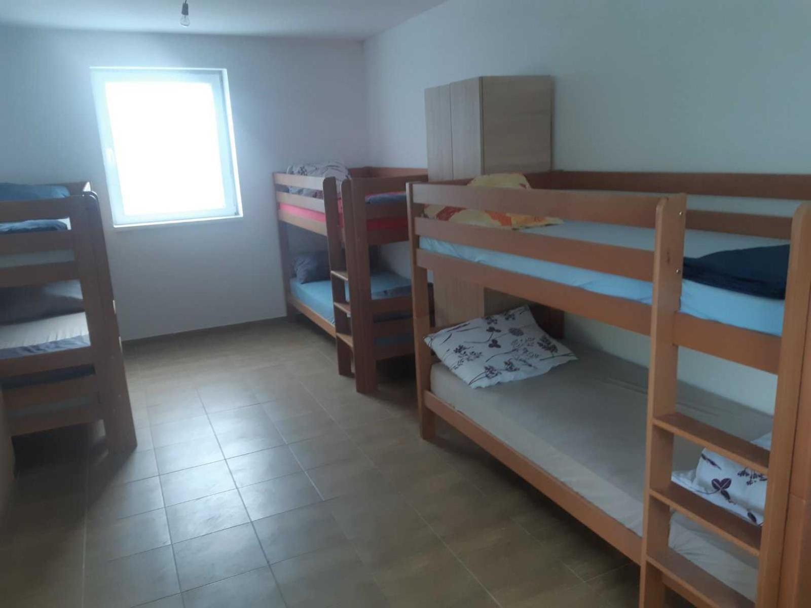Apartman Novi Sad - Apartment Novi Sad Sremska Kamenica Esterno foto